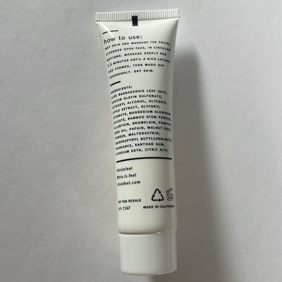 Bundle of (5) travel size facial cleansers - Picture 4 of 13